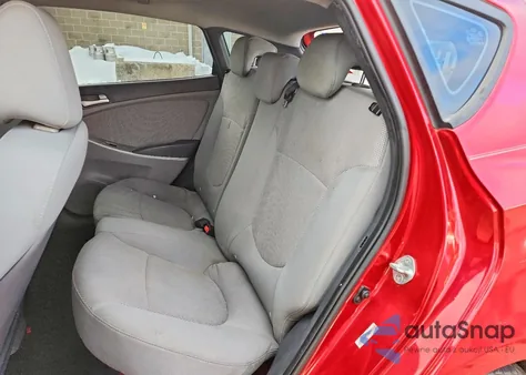 2013 Hyundai Accent Gs z USA, uszkodzony, nr VIN KMHCT5AE1DU128799